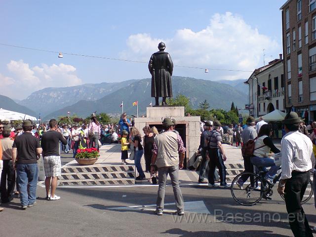 Adunata Alpini BAssano 2008 MK-251.JPG